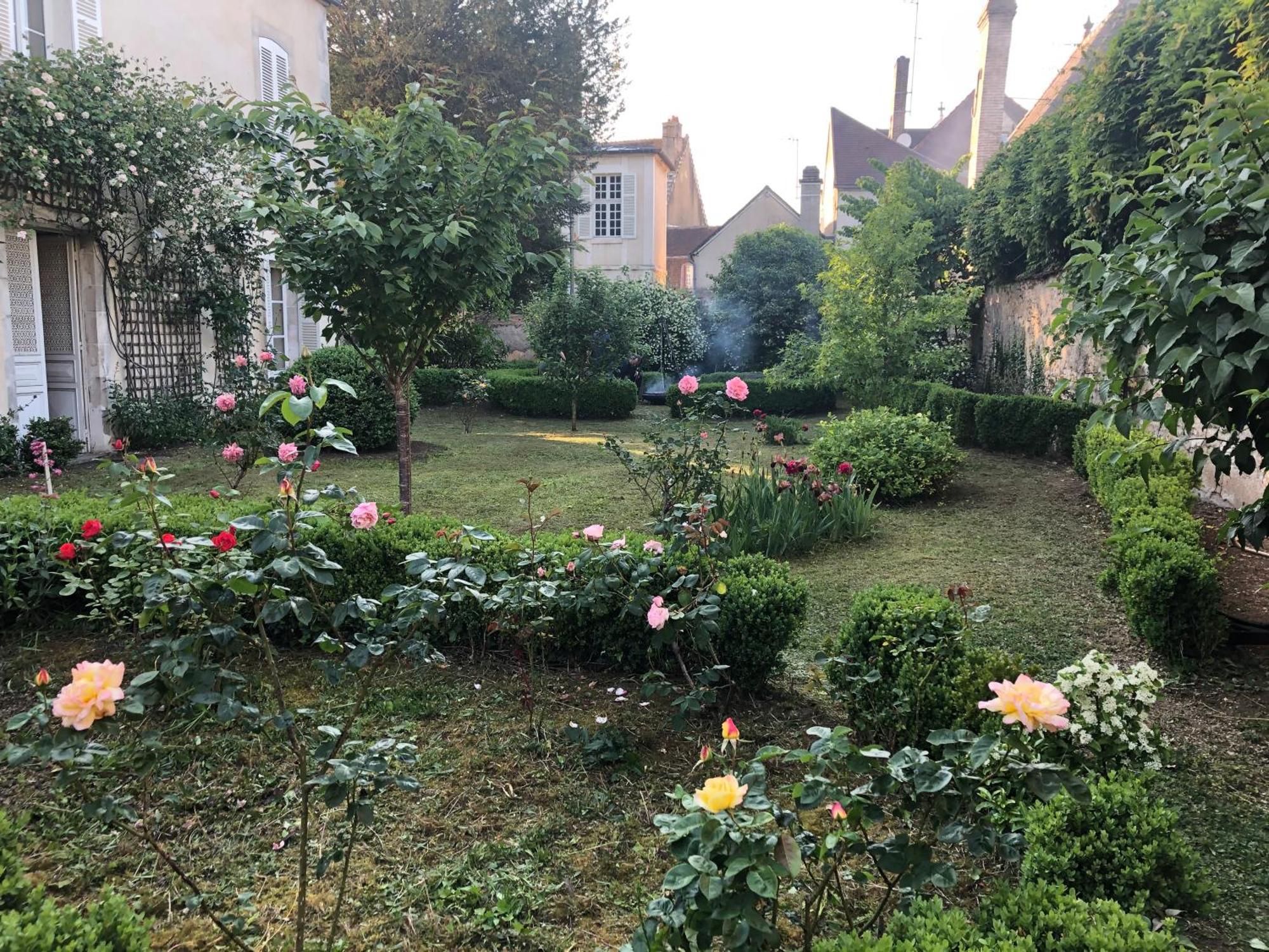 La Villa Ribiere Auxerre Exterior photo